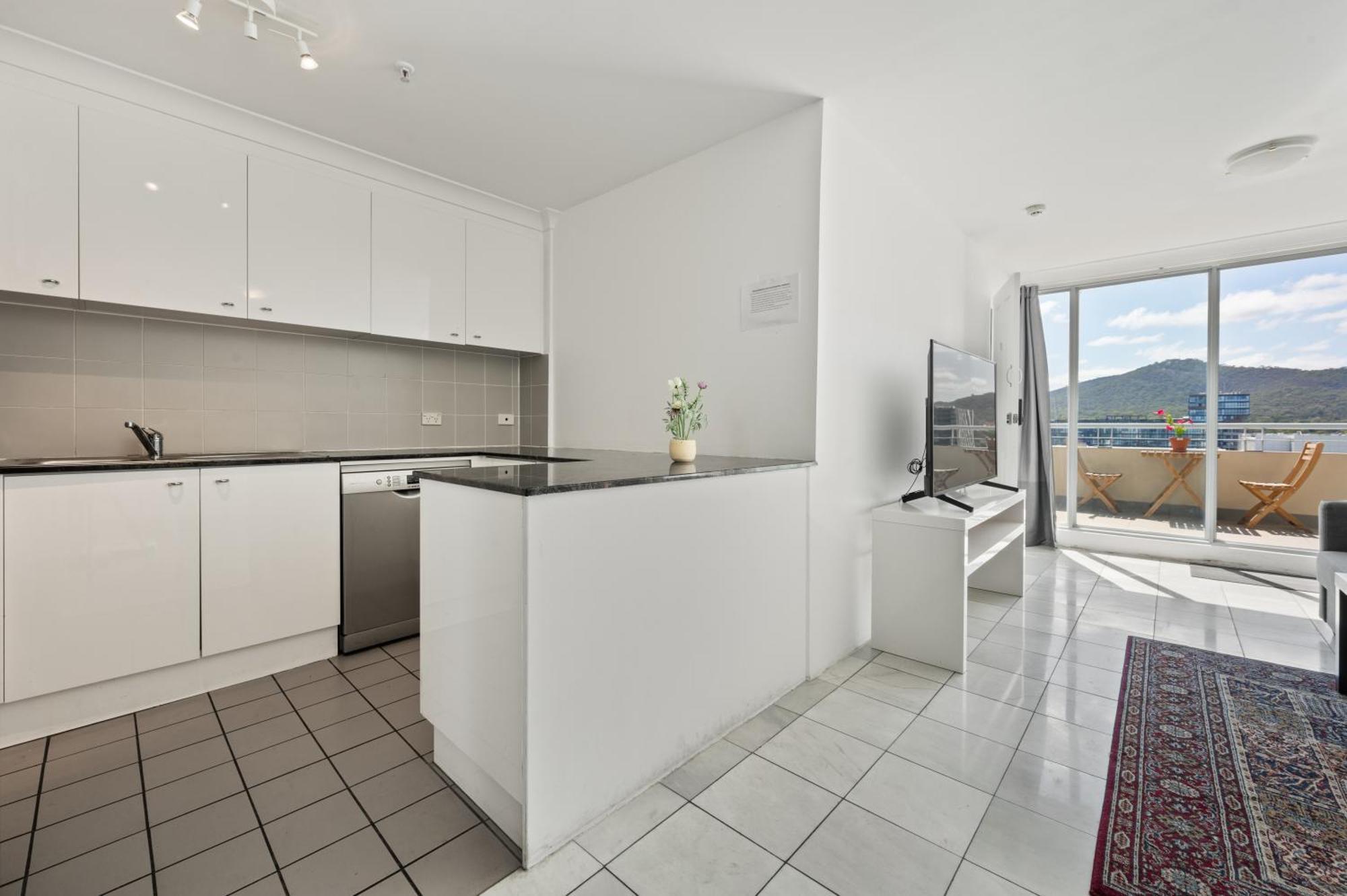 Dana-Private Room In A Shared Duplex Apartment -1 キャンベラ エクステリア 写真